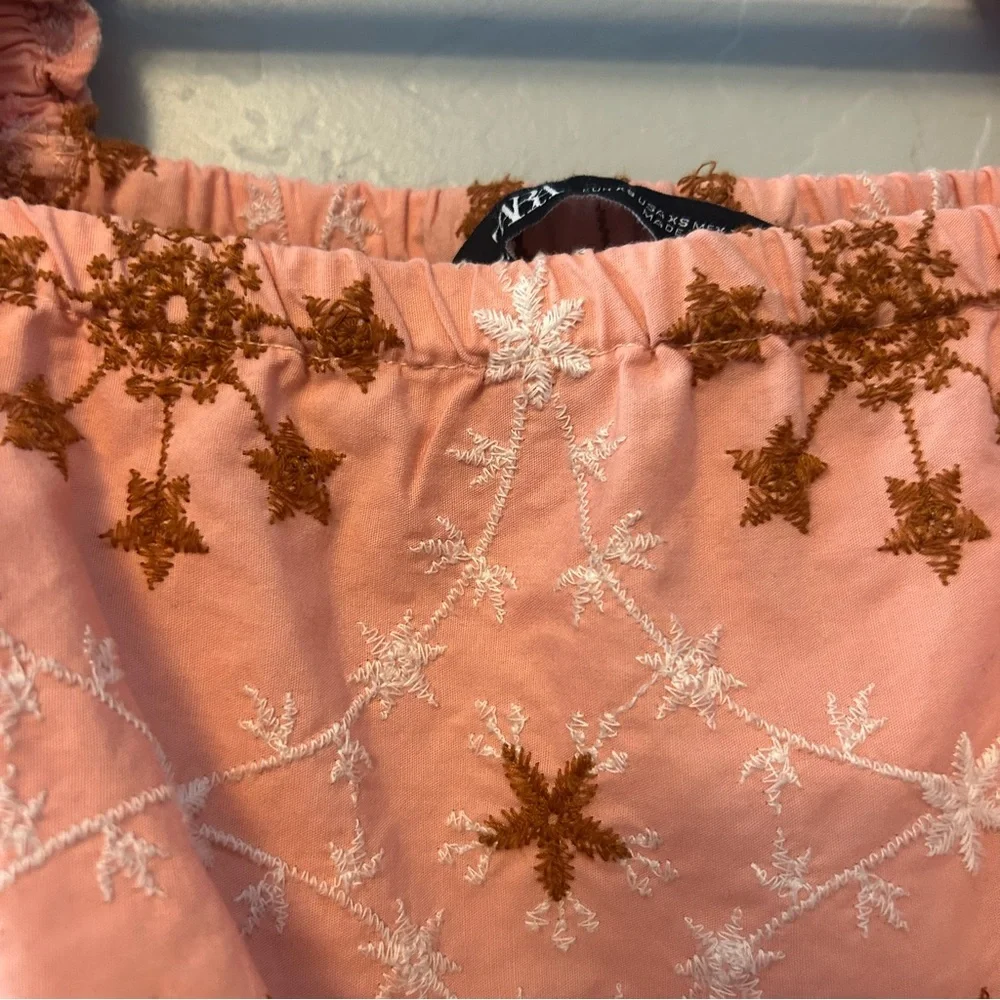 Zara women's coral peach floral embroidered cropped puff sleeve blouse size xs